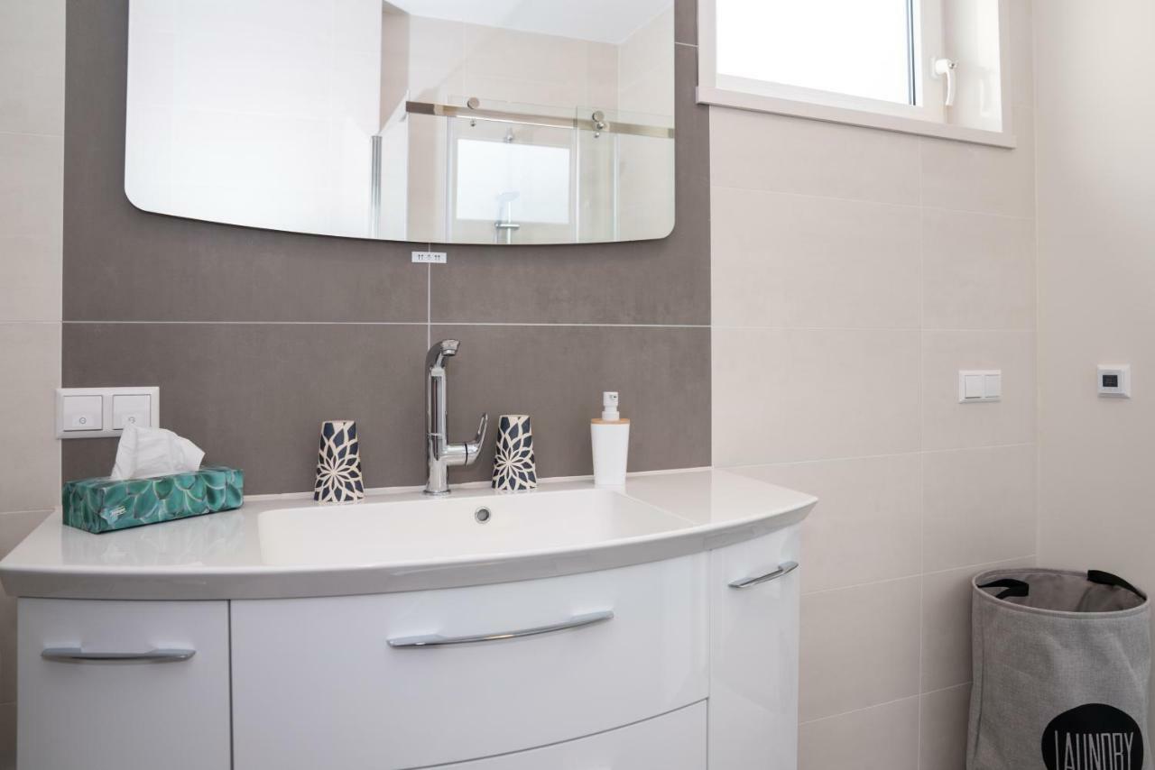 Santvort Luxury Apartment With Private Parking Zandvoort Ngoại thất bức ảnh